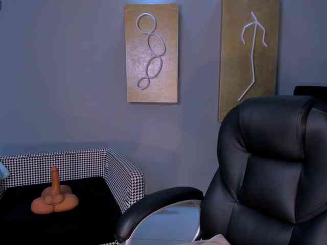 MollyJones webcam