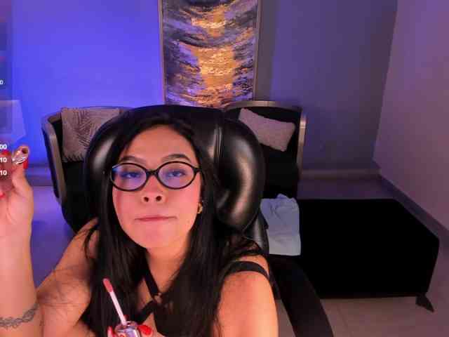 MollyJones webcam