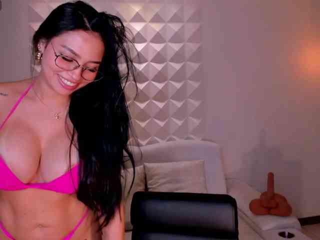 MollyJones webcam