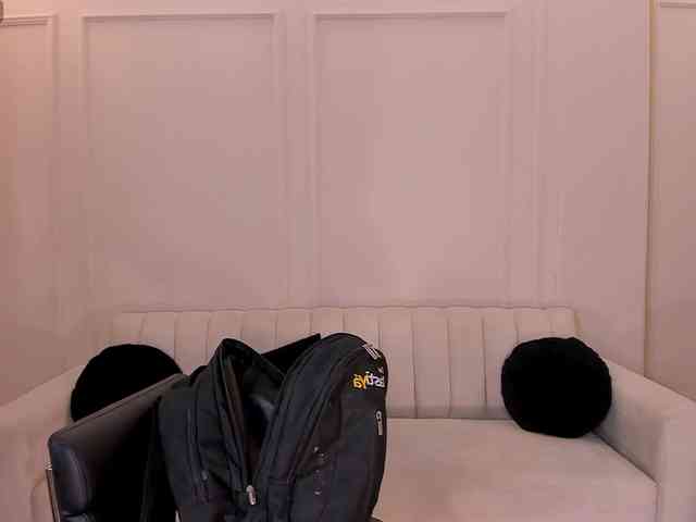 MollyJones webcam