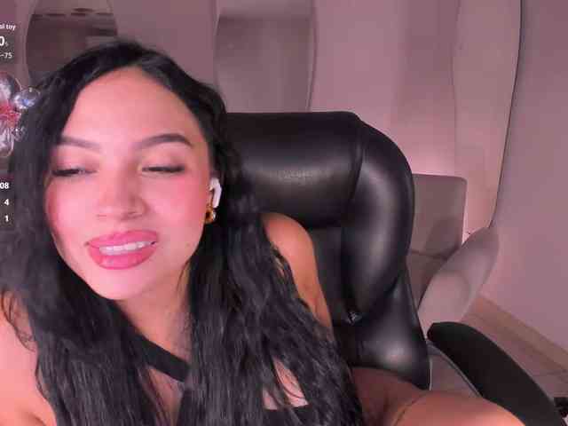 MollyJones webcam