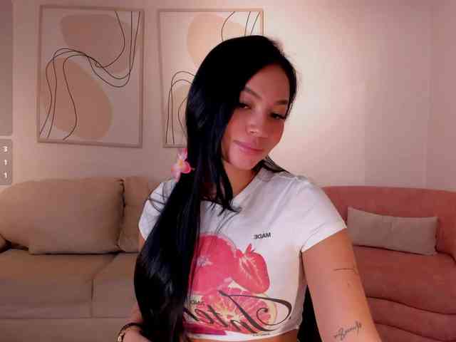 MollyJones webcam
