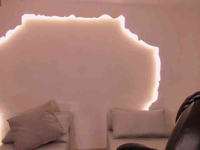 MollyJones webcam