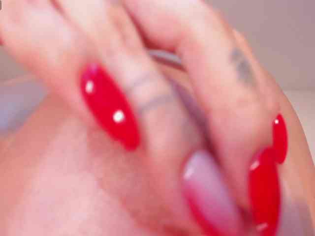 MollyJones webcam