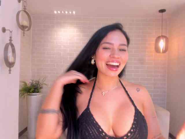 MollyJones webcam