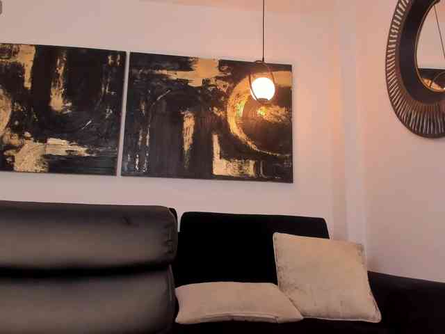 MollyJones webcam