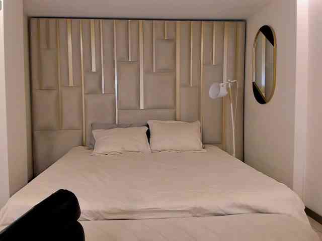 MollyJones webcam