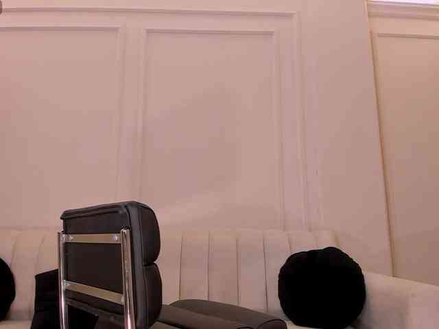 MollyJones webcam