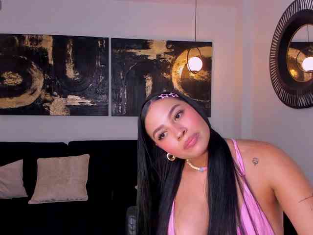 MollyJones webcam