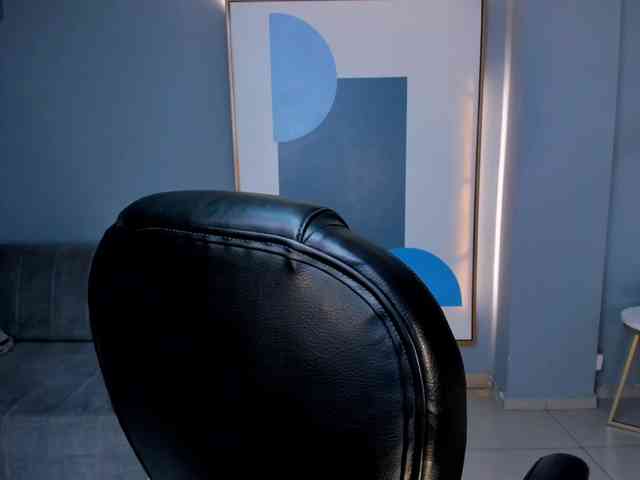 MollyJones webcam