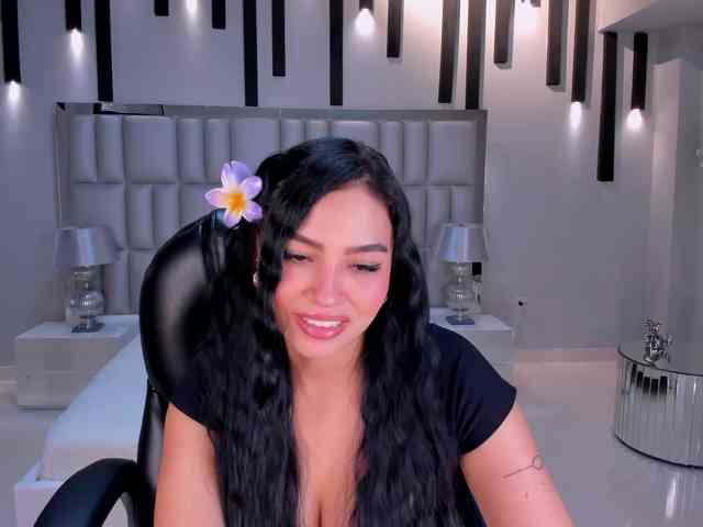 MollyJones webcam