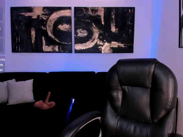 MollyJones webcam