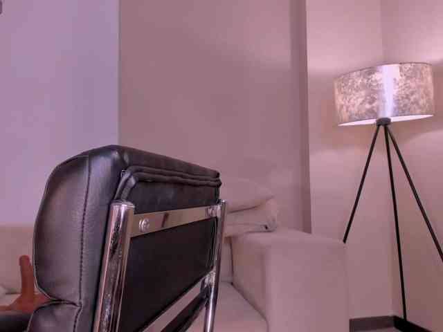 MollyJones webcam
