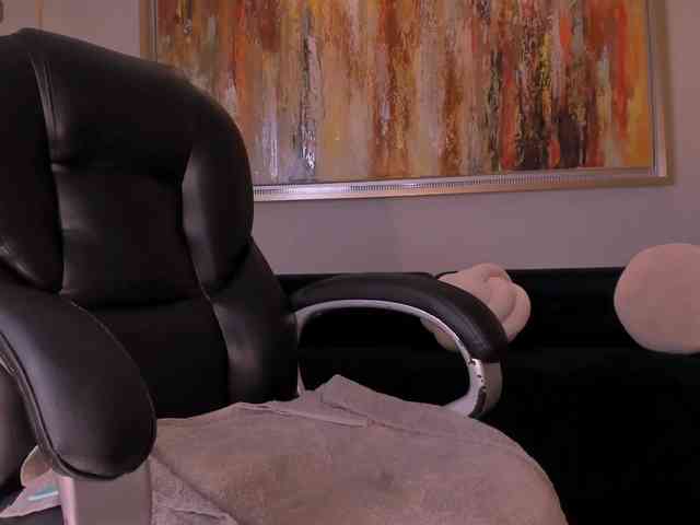 MollyJones webcam