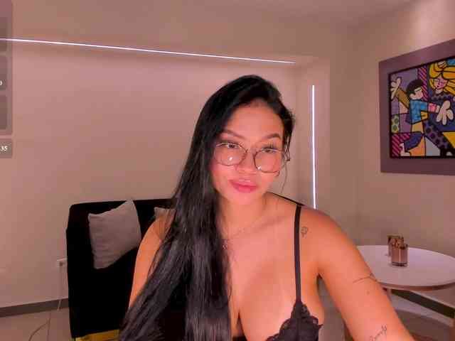 MollyJones webcam