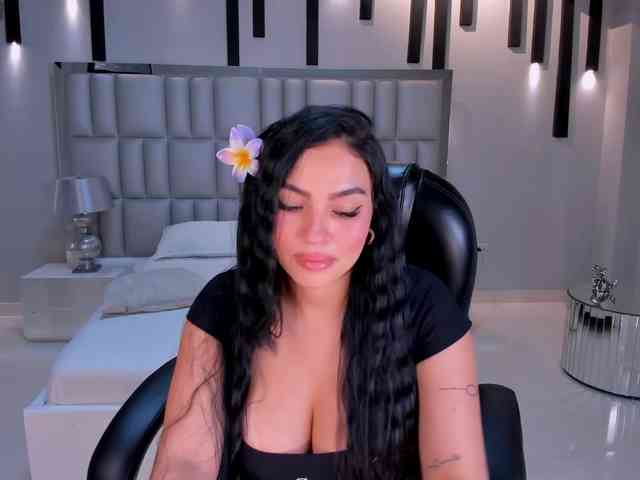 MollyJones webcam