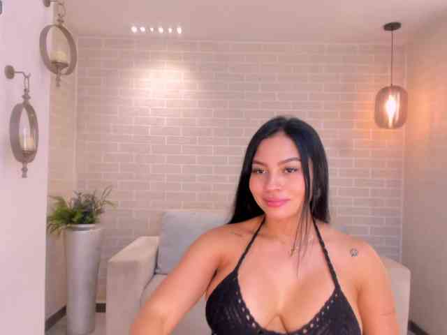 MollyJones webcam