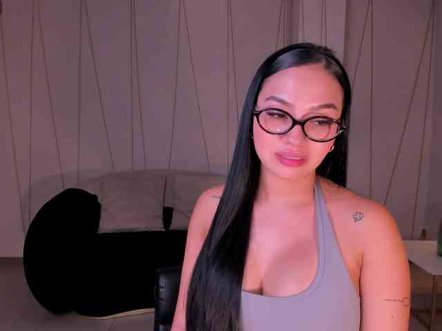 MollyJones webcam