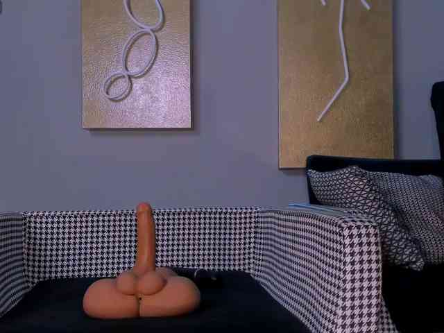 MollyJones webcam