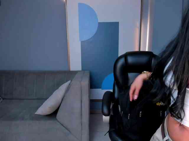 MollyJones Live Webcam on BongaCams