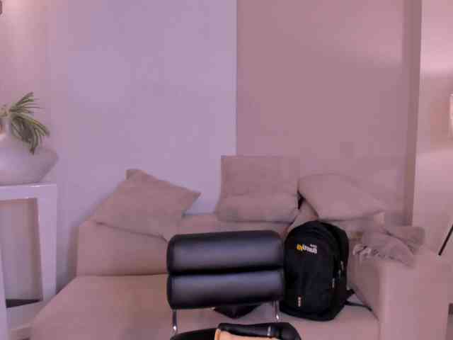 MollyJones webcam