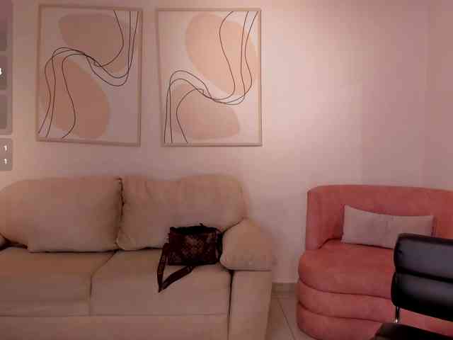 MollyJones webcam