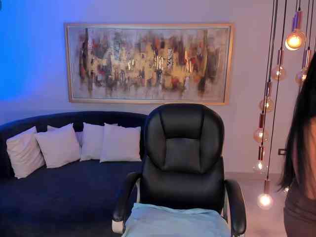 MollyJones webcam
