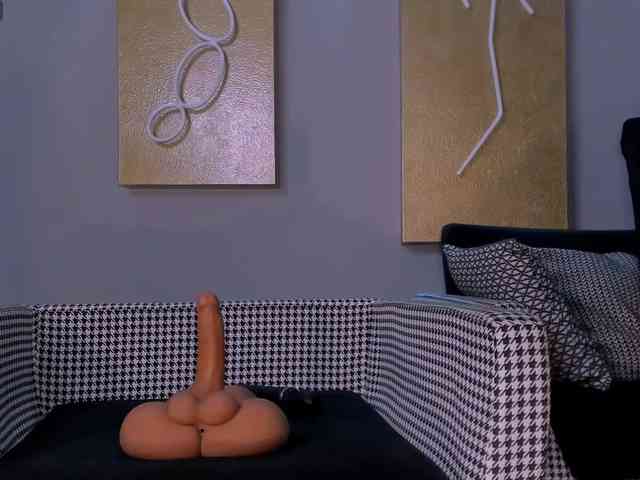MollyJones webcam