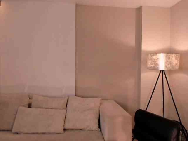 MollyJones webcam