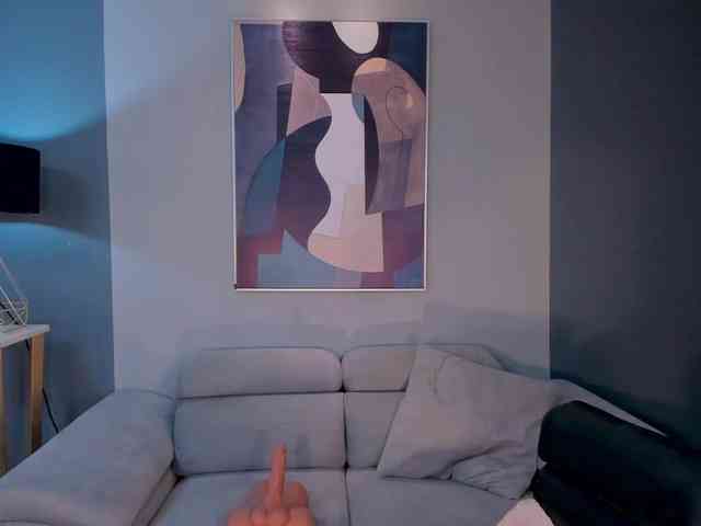 MollyJones webcam