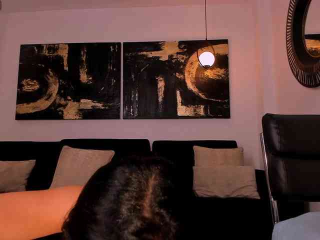 MollyJones webcam