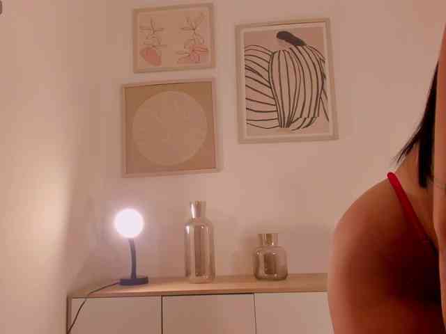 MollyJones webcam