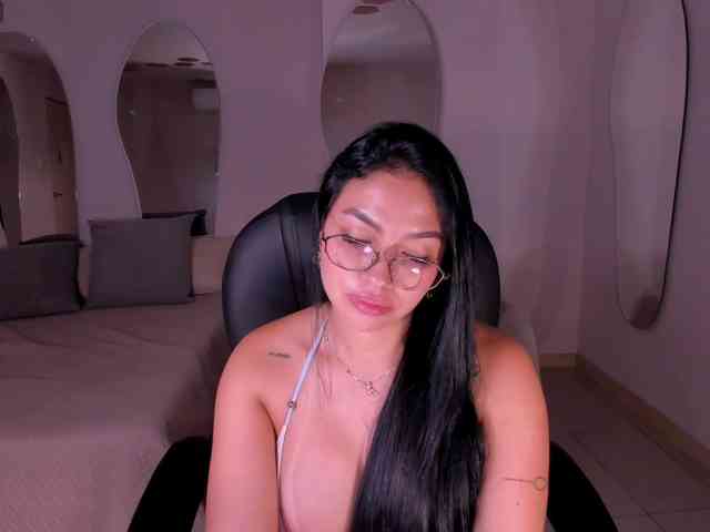 MollyJones