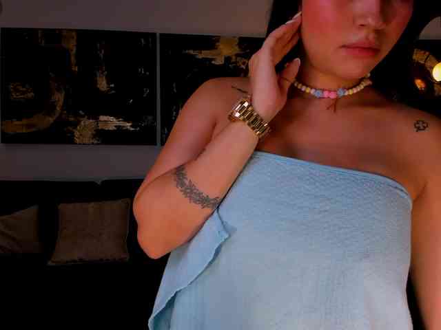 MollyJones webcam