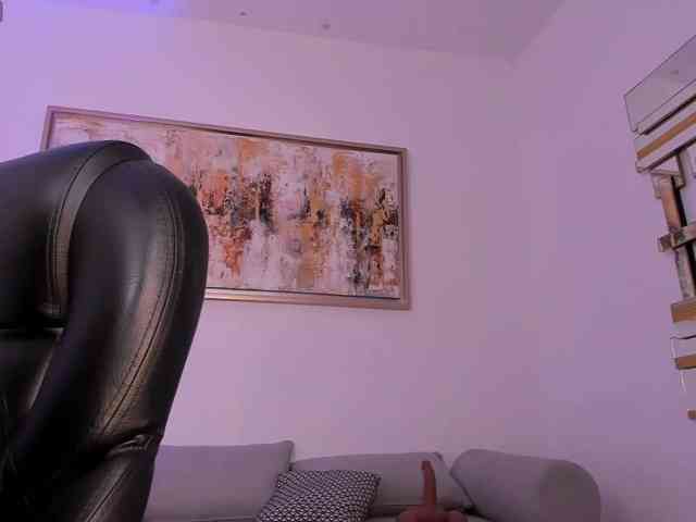 MollyJones webcam
