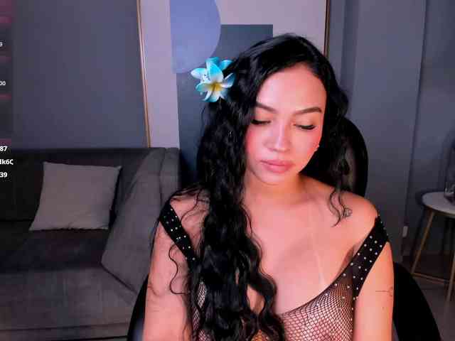 MollyJones webcam