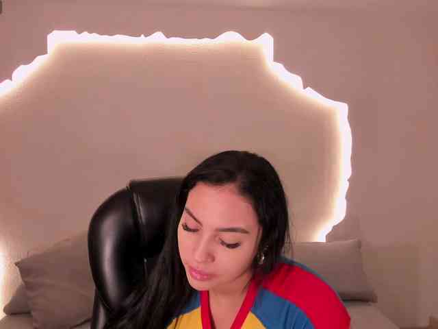 MollyJones webcam