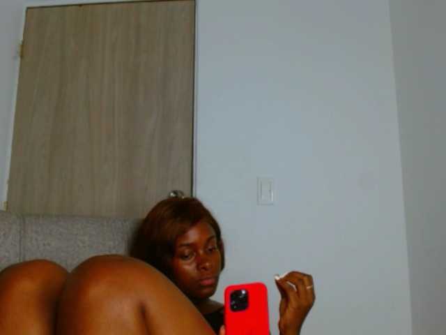 pamelapino live cam on BongaCams