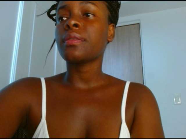 pamelapino live cam on BongaCams