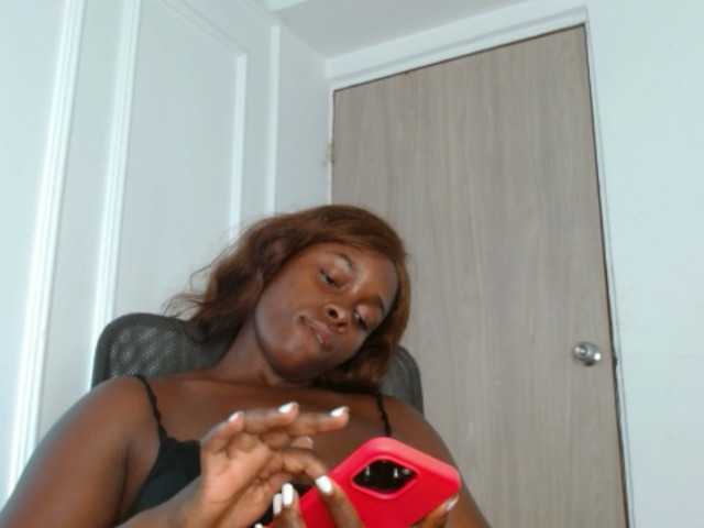 pamelapino live cam on BongaCams