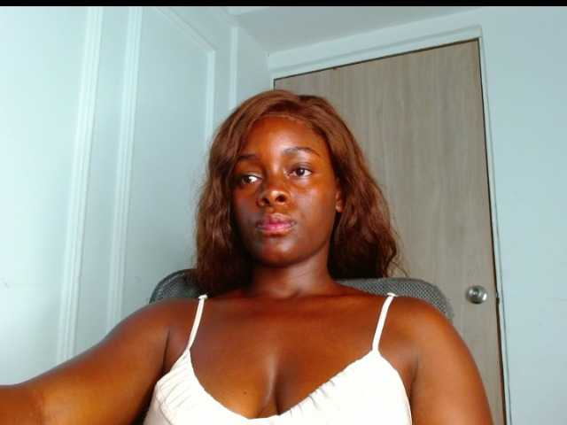 pamelapino live cam on BongaCams