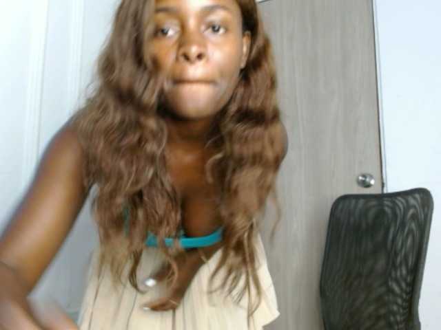 pamelapino live cam on BongaCams