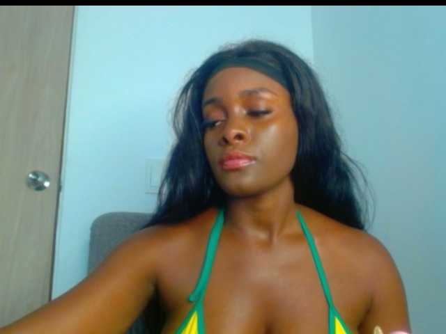 pamelapino live cam on BongaCams