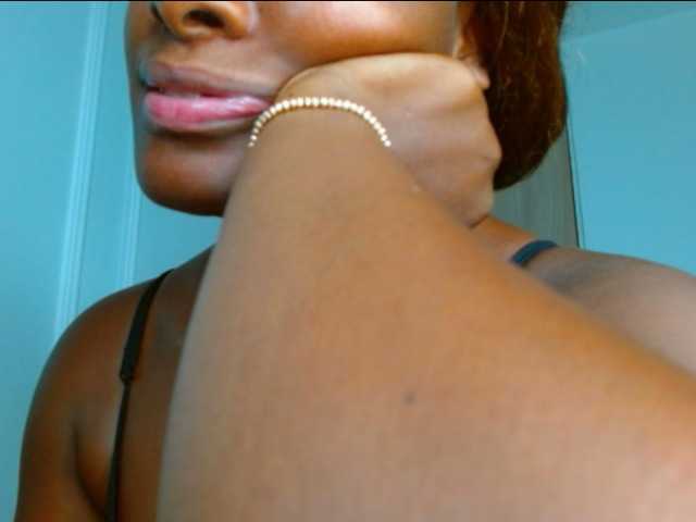 pamelapino live cam on BongaCams