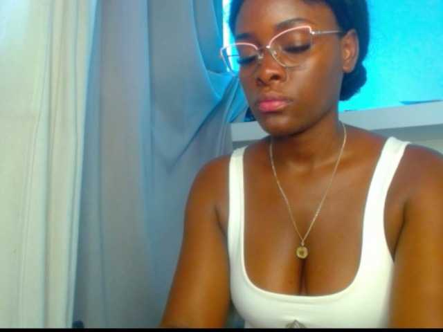 pamelapino live cam on BongaCams