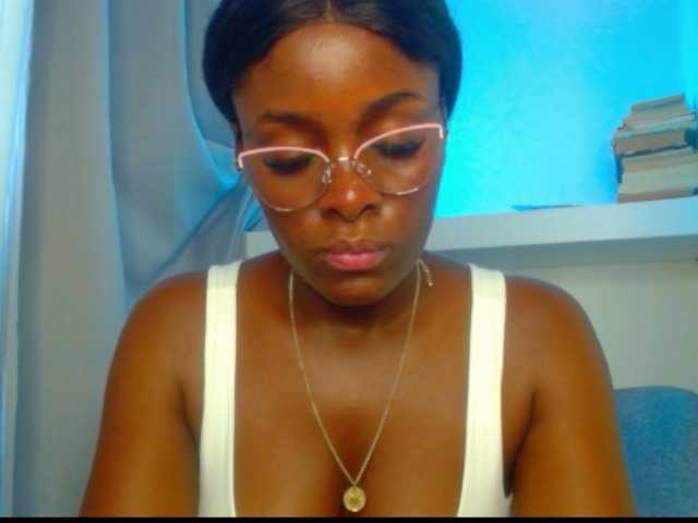 pamelapino live cam on BongaCams