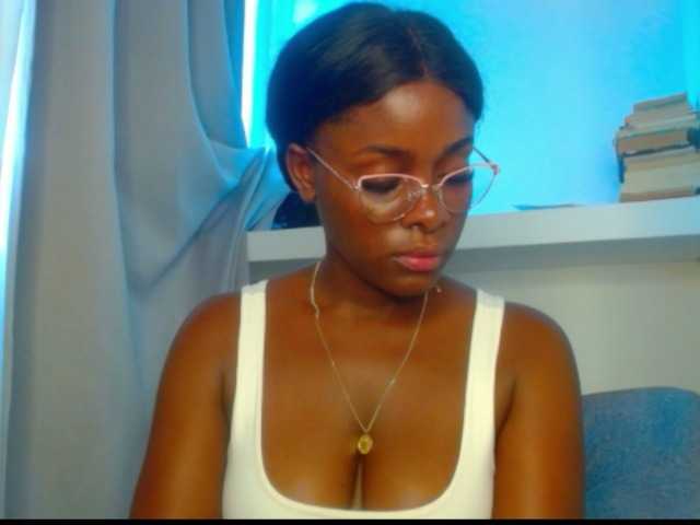 pamelapino live cam on BongaCams