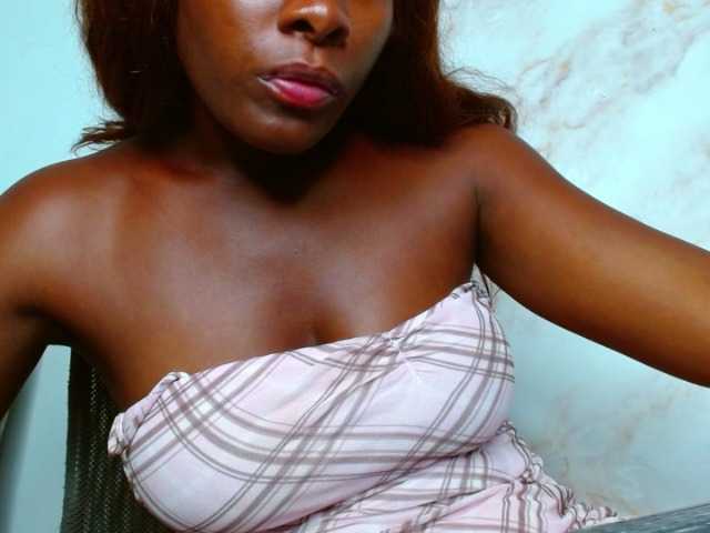 pamelapino live cam on BongaCams