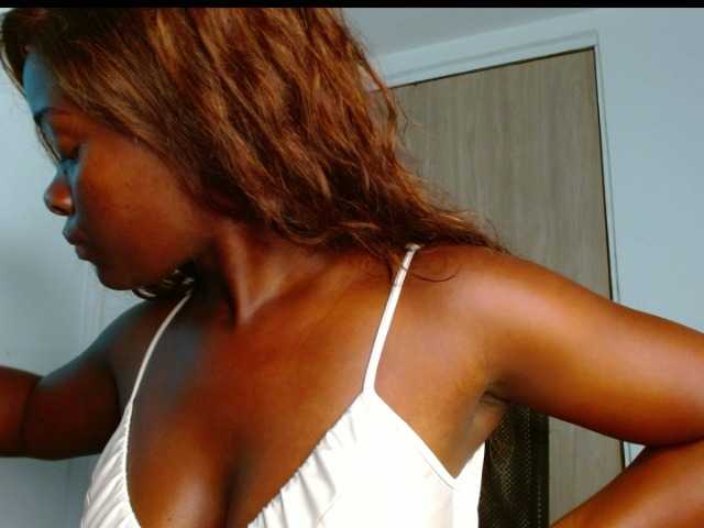 pamelapino live cam on BongaCams