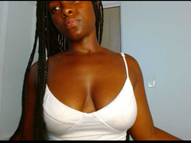 pamelapino live cam on BongaCams